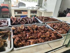 -老鼎万春卤菜(五代传承创始老店)