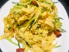 -靠山屯东北农家菜(八龙桥雅苑店)