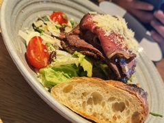 烤牛肉沙拉-The Diner X餐厅(青岛万象城店)