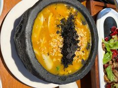 -菌自由丨野生菌火锅特色庭院餐厅(丽江古城店)