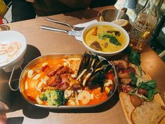 -鹿萤季·营地小馆(皇后公园店)