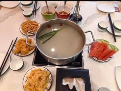 -楚江子·龙继斑鱼庄(建设东路店)