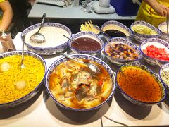 -八一好吃街·高品美食广场