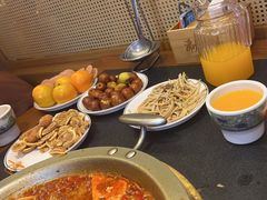 -沸炉重庆老火锅(军事博物馆店)