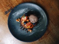 榛果布里欧松饼-植物园哈利亚餐厅