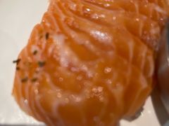 冰鲜三文鱼-朗丽兹自助餐厅