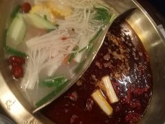 -重庆爽翻天老火锅(临平万达广场店)