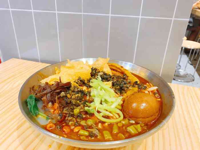 大熊熊螺蛳粉(埌西店)-"清明照常开业,这点确实感人,早上八点半到.