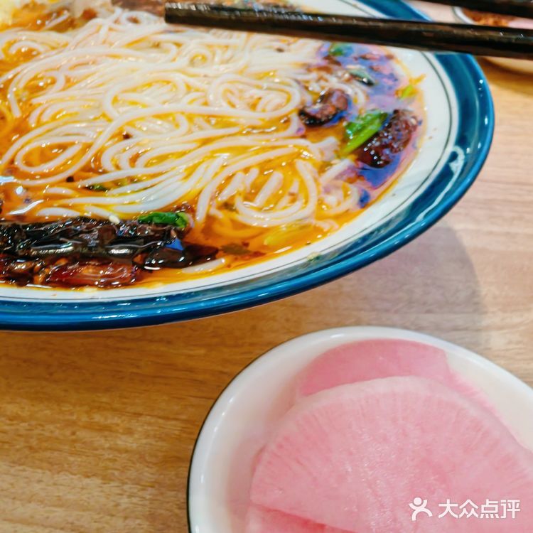 深圳莲塘！这家羊肉粉贵州人都说绝了！