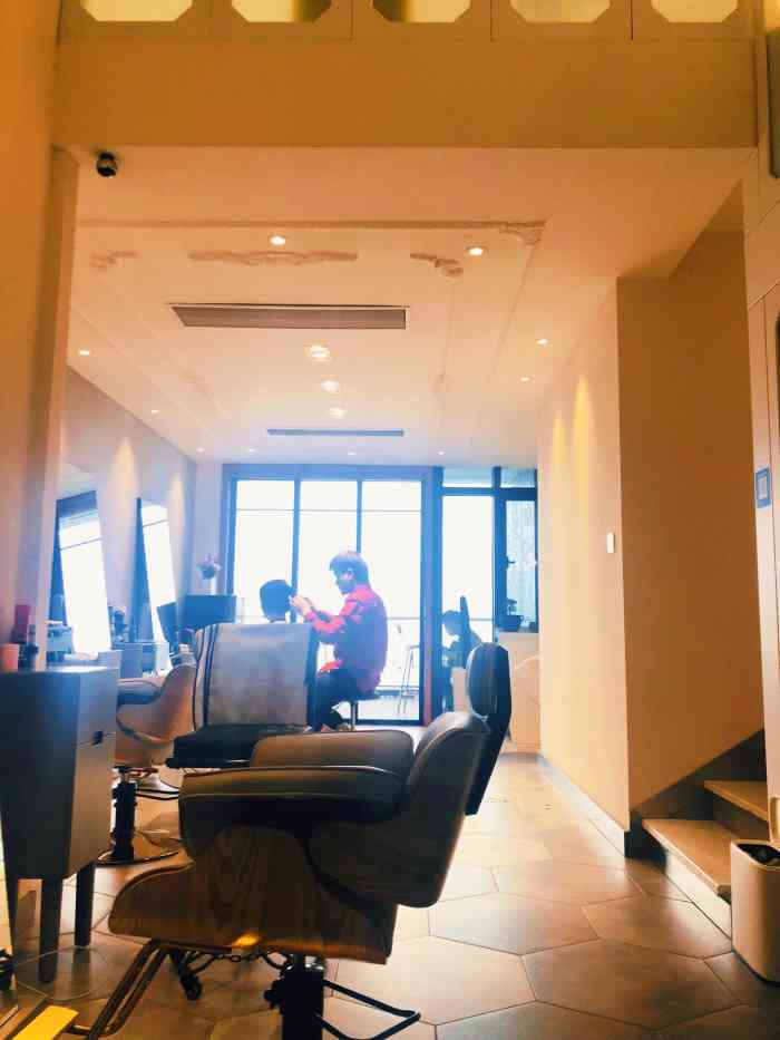 罗伟明工作室-"【项目】剪发剪的发型挺适合我的,而且服.