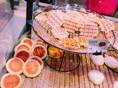 -巴黎贝甜(大宁国际商业广场店)
