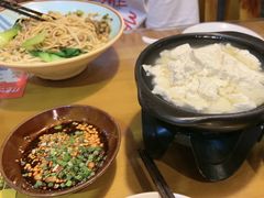 -重庆石磨豆花庄(乔庄店)