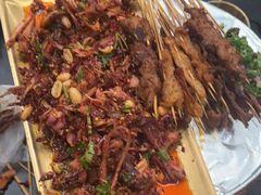-何师烧烤Pro ·江湖川菜·小龙虾·精酿(太古里旗舰店)