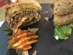 -HIGH FIVE哈福手工汉堡(桂林路店)