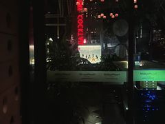 -FOUR PLAY BAR