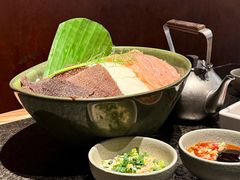 -三出山火锅(南京万象天地店)