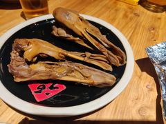 招牌绝味卤鸭头-龙头烤羊排•烤全羊•精酿扎啤(厦滘店)
