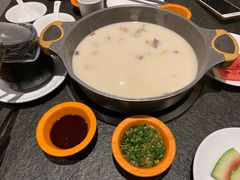 -煲宫猪肚鸡(昆山金鹰国际购物中心店)