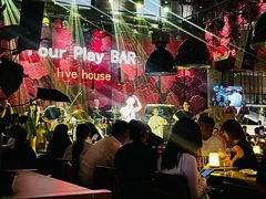 -FOUR PLAY BAR