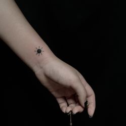 -木子·纹身店TATTOO穿孔·洗纹身