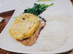 莲藕肉饼蛋脯饭-都城快餐(花城店)