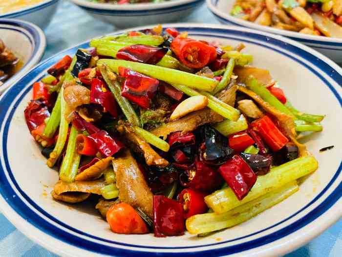 春风酒家-"一到岳阳朋友就接我来了.号称是最近热度很..."-大众点评移