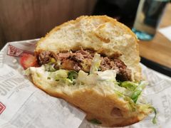 -The Habit Burger Grill 哈比特汉堡(世博店)