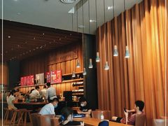 大堂-星巴克臻选(青岛金狮广场店)