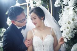 点击看大图 -巴黎春天婚纱摄影(临安店)