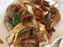 -覃记海鲜美食餐厅