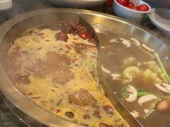 -小天鹅火锅·一线江景洪鼎旗舰店(洪崖洞店)