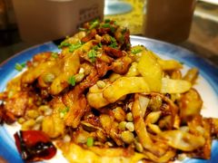 -靠山屯东北农家菜(八龙桥雅苑店)