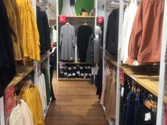 -优衣库(深圳万象天地旗舰店)