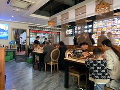 大堂-魏铭鱼头捞饭(晋阳路店)