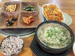 -城山辣炒黑猪肉