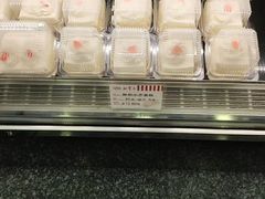 -红宝石·鲜奶小方·海派西点房(控江店)