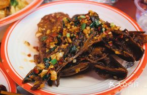 Braised and Stir-fried Duck Heads