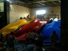 -泉城欧乐堡戏水湾艺术养生温泉