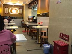 大堂-龙记桂林米粉店(书城路店)