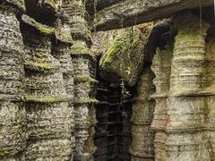 -梭布垭石林景区