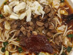 -点食坊莲花白米线