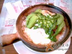 窝蛋牛肉煲仔饭-香港仔茶餐厅(凤阳店)