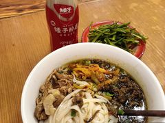 -矮子粉店1985·长沙米粉(湘春路店)