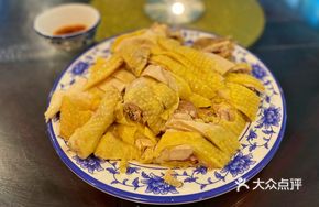 Steamed Feather Chicken in White Sauce