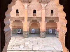 -阿里·本·优素福神学院