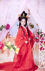 -九月鹰飞汉服摄影工作室