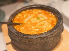 石锅蟹黄豆腐-醉舍·新淮扬菜(长宁龙之梦店)