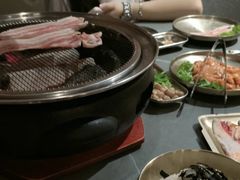 -围炉肉舍•炭烤活鳗•丹东海鲜烤肉(步行街店)