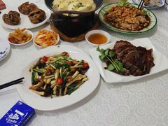 -合和美食馆(壹村东心岭2巷店)