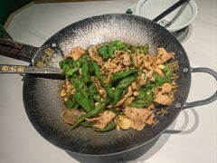 -费大厨辣椒炒肉(高铁吾悦广场店)